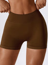 ZASUWA Female Quick-dry V-shaped Waist Scrunch Bum Spandex Gym Booty Shorts
