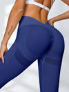 ZASUWA Female Sexy Deep V Back Scrunch Bum Leggings
