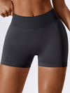 ZASUWA Female Quick-dry V-shaped Waist Scrunch Bum Spandex Gym Booty Shorts