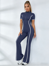 Jumpsuit mit Reißverschluss und Kontraststreifen