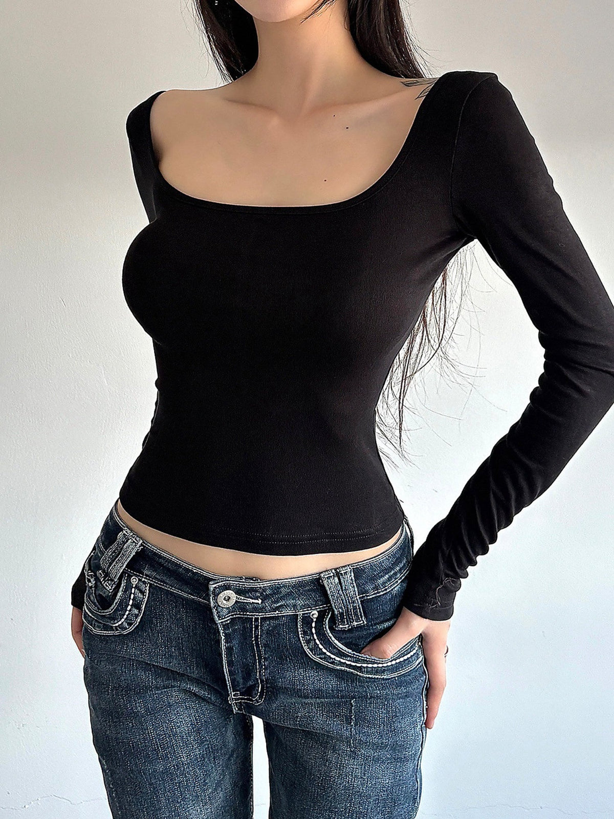 Lace Back Scoop Neck Cropped Long Sleeve Top