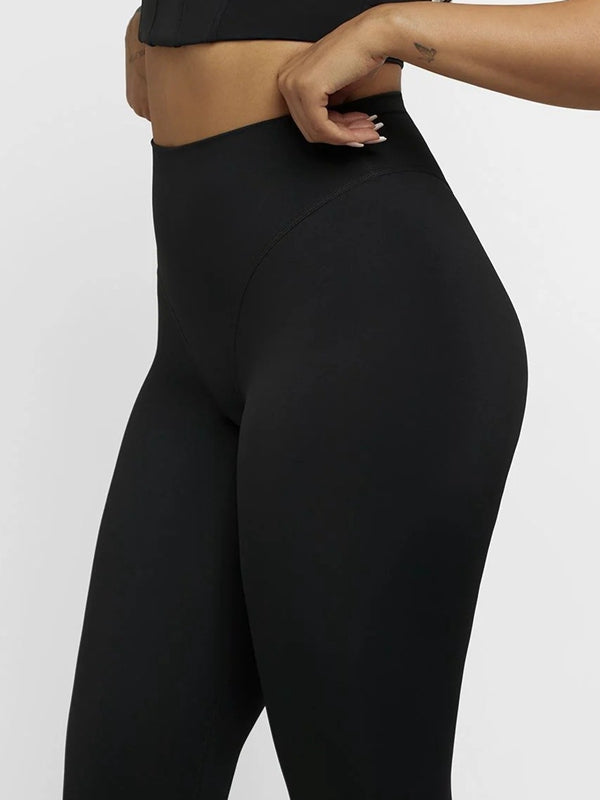 Super Twist Thumbhole Cropped Top