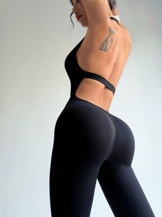 ZASUWA Female Backless Halter Scrunch Bum Jumpsuit