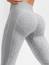 ZASUWA Female Seamless Leopard Print Booty Leggings