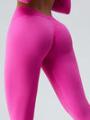 ZASUWA Female Deep V Back Scrunch Bum Leggings